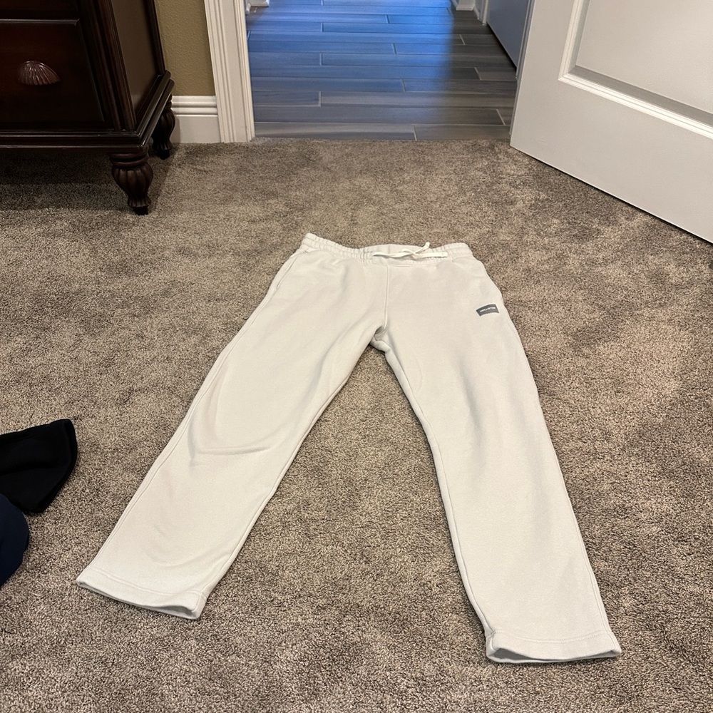 Hollister Men’s Three Pairs Must Have Collection Sweatpants Sz Small
